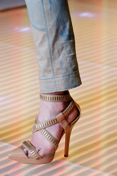 Look 7